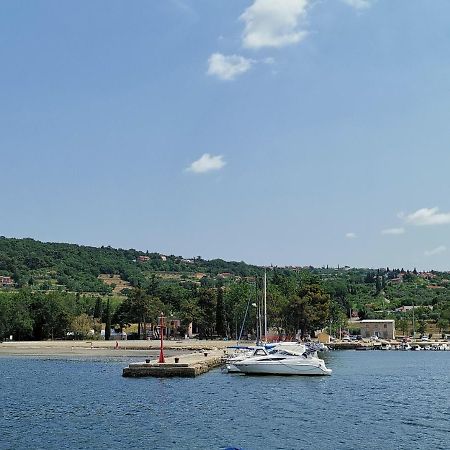 Apartma Vatovec Ancarano Esterno foto