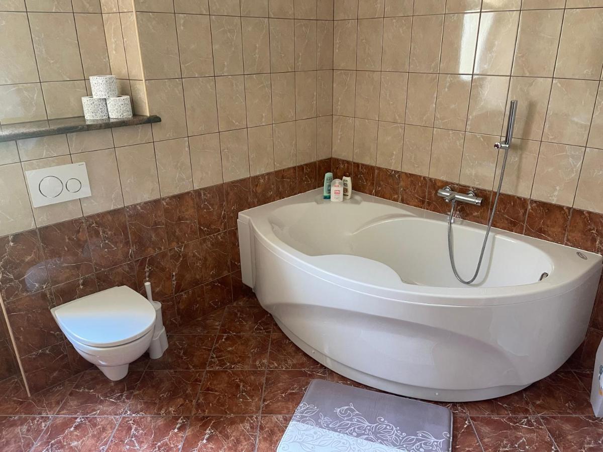 Apartma Vatovec Ancarano Esterno foto
