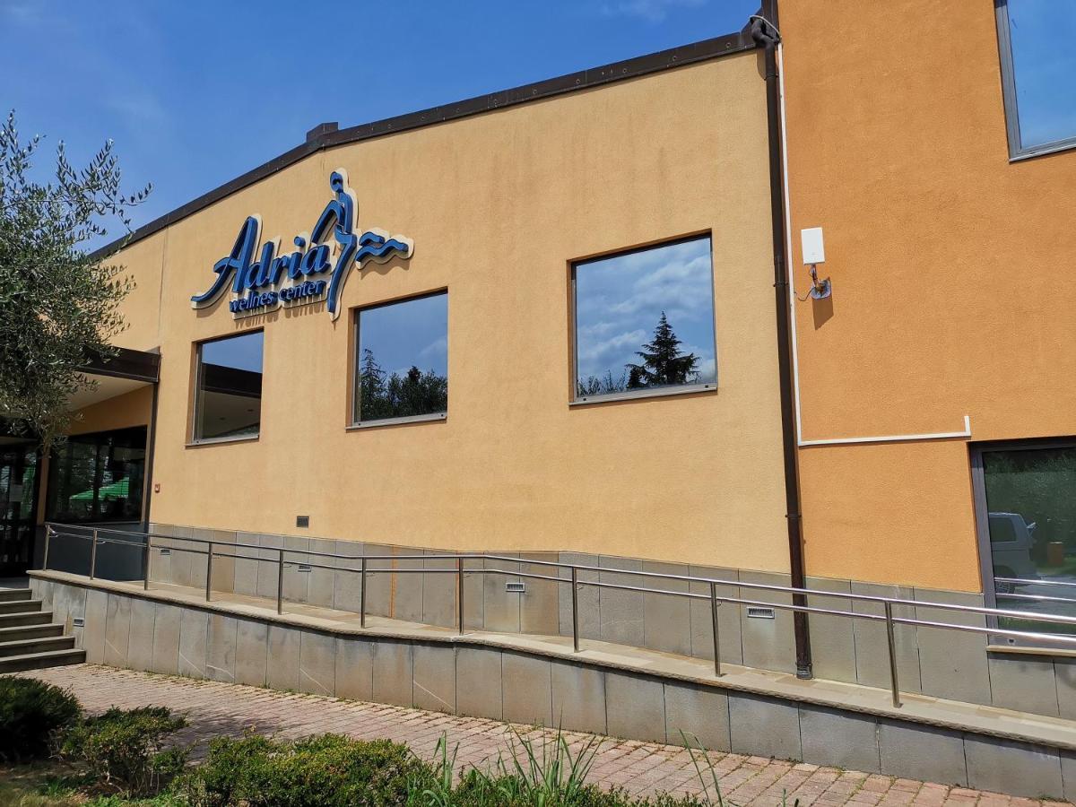Apartma Vatovec Ancarano Esterno foto