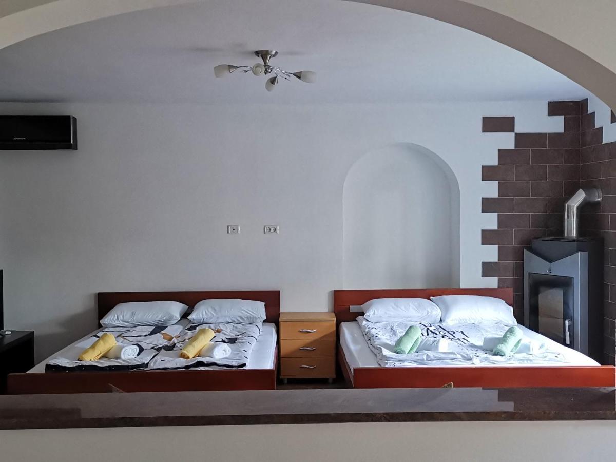 Apartma Vatovec Ancarano Esterno foto